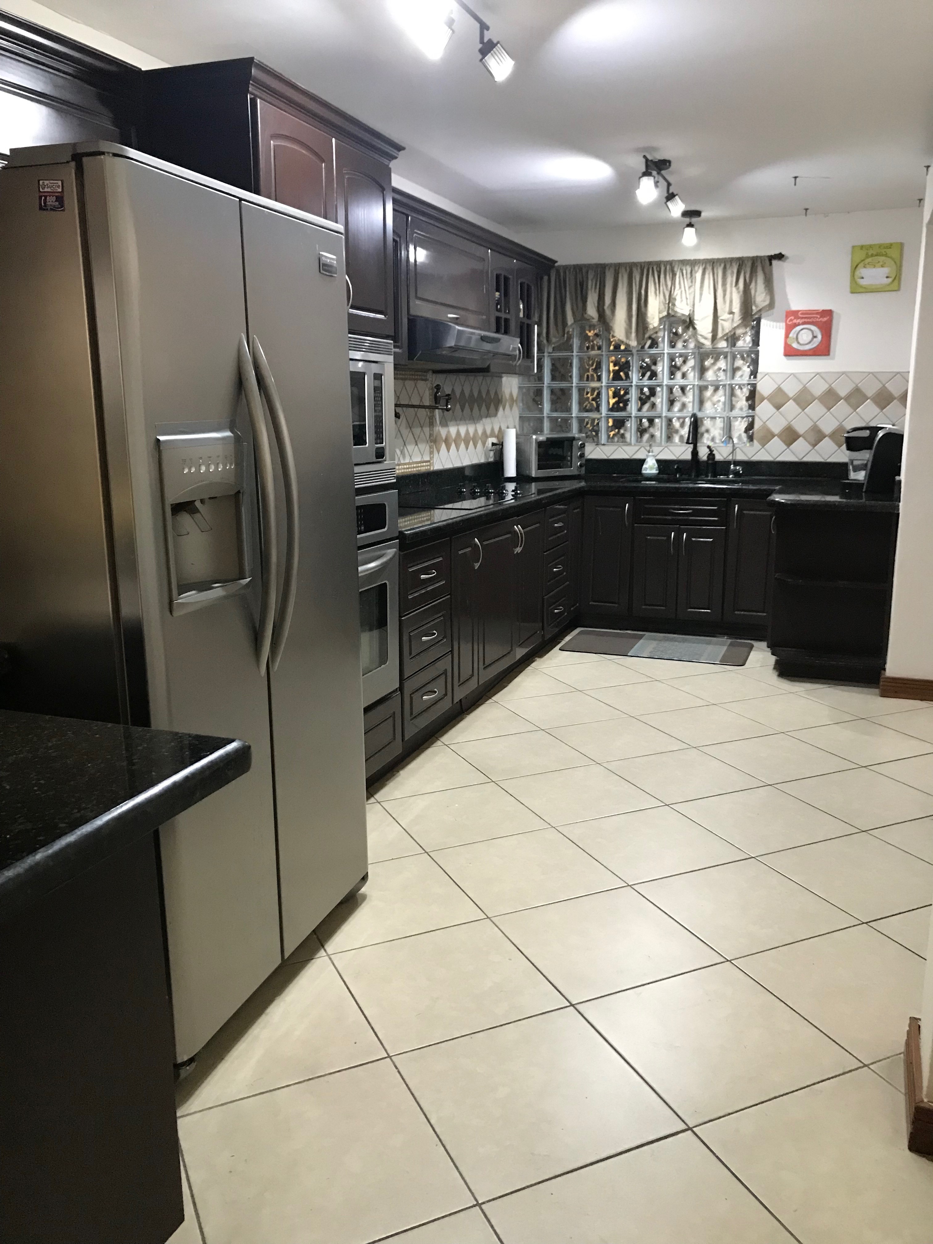 5 bed Single Family Homes For Sale in Moravia, San Jose - thumb 11