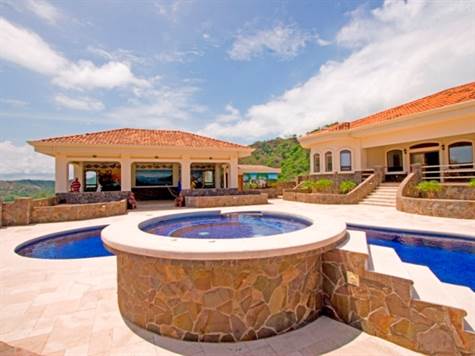 7 bed Single Family Homes For Sale in Playas Del Coco, Guanacaste - thumb 8
