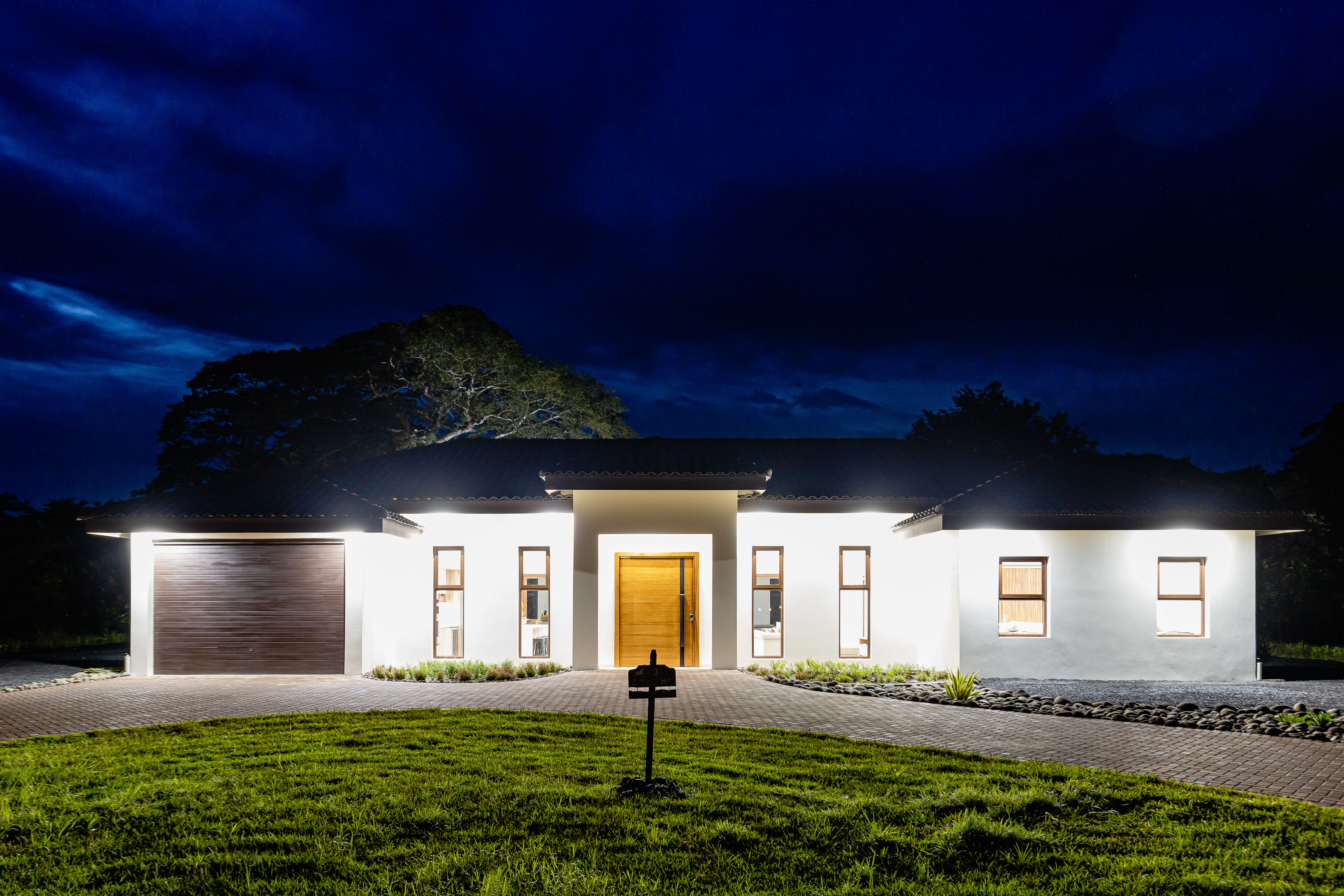 3 bed Single Family Homes For Sale in Tamarindo, Guanacaste - thumb 4