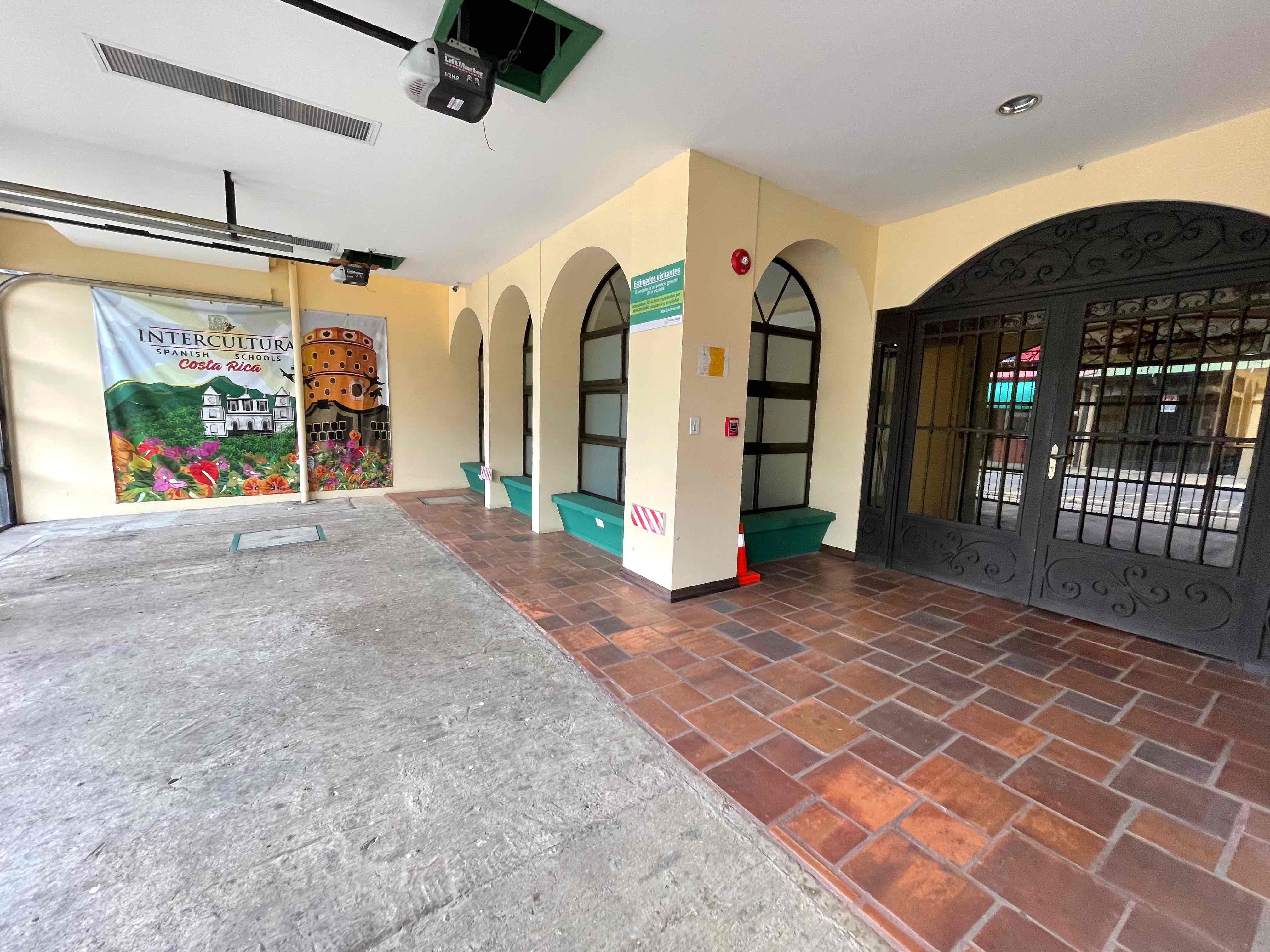 3 bed Commercial For Sale in Heredia, Heredia - thumb 2