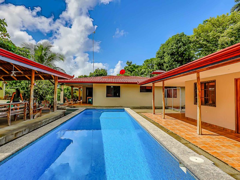 4 bed Single Family Homes For Sale in Quepos, Puntarenas - 1