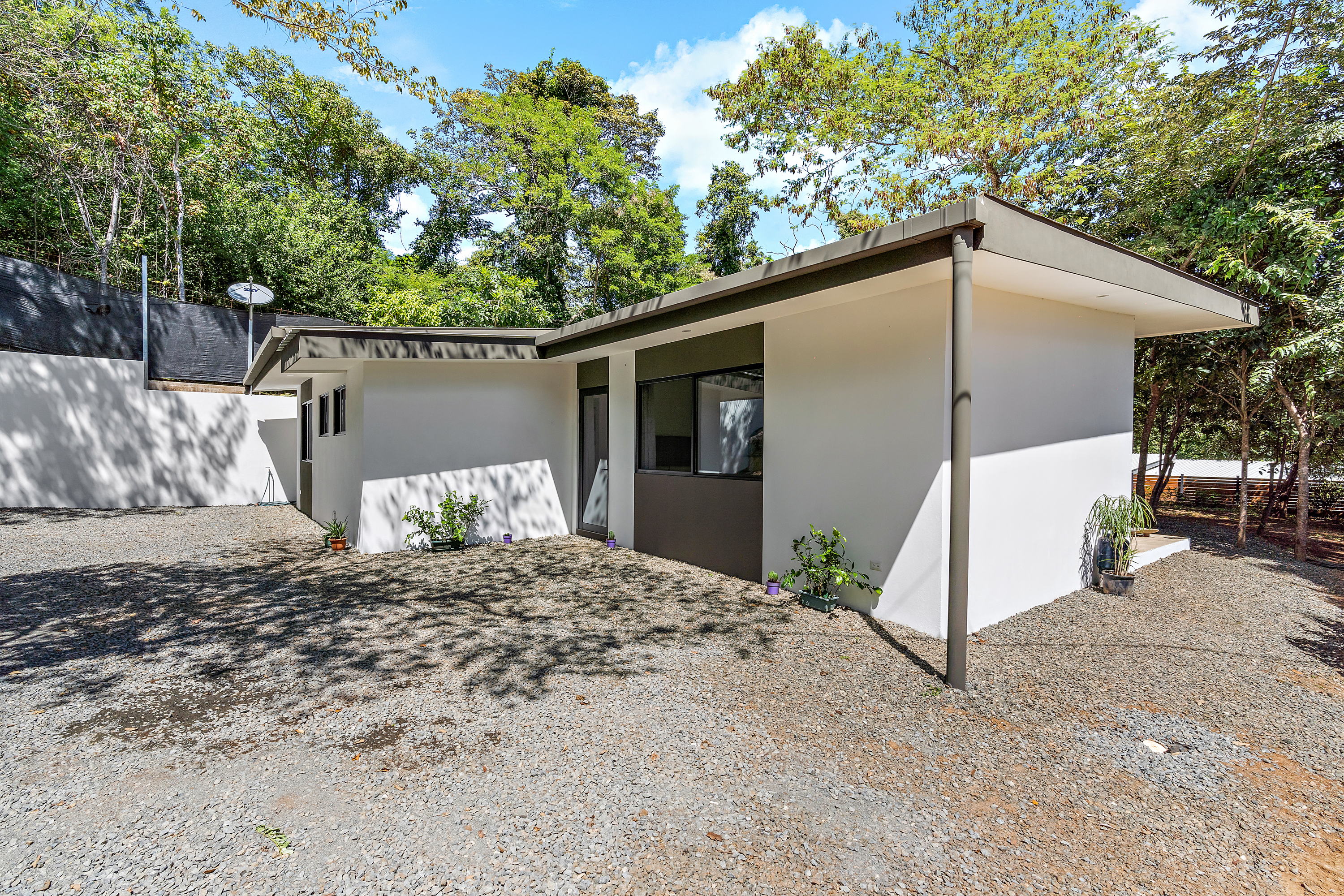 2 bed Single Family Homes For Sale in Tamarindo, Guanacaste - thumb 2