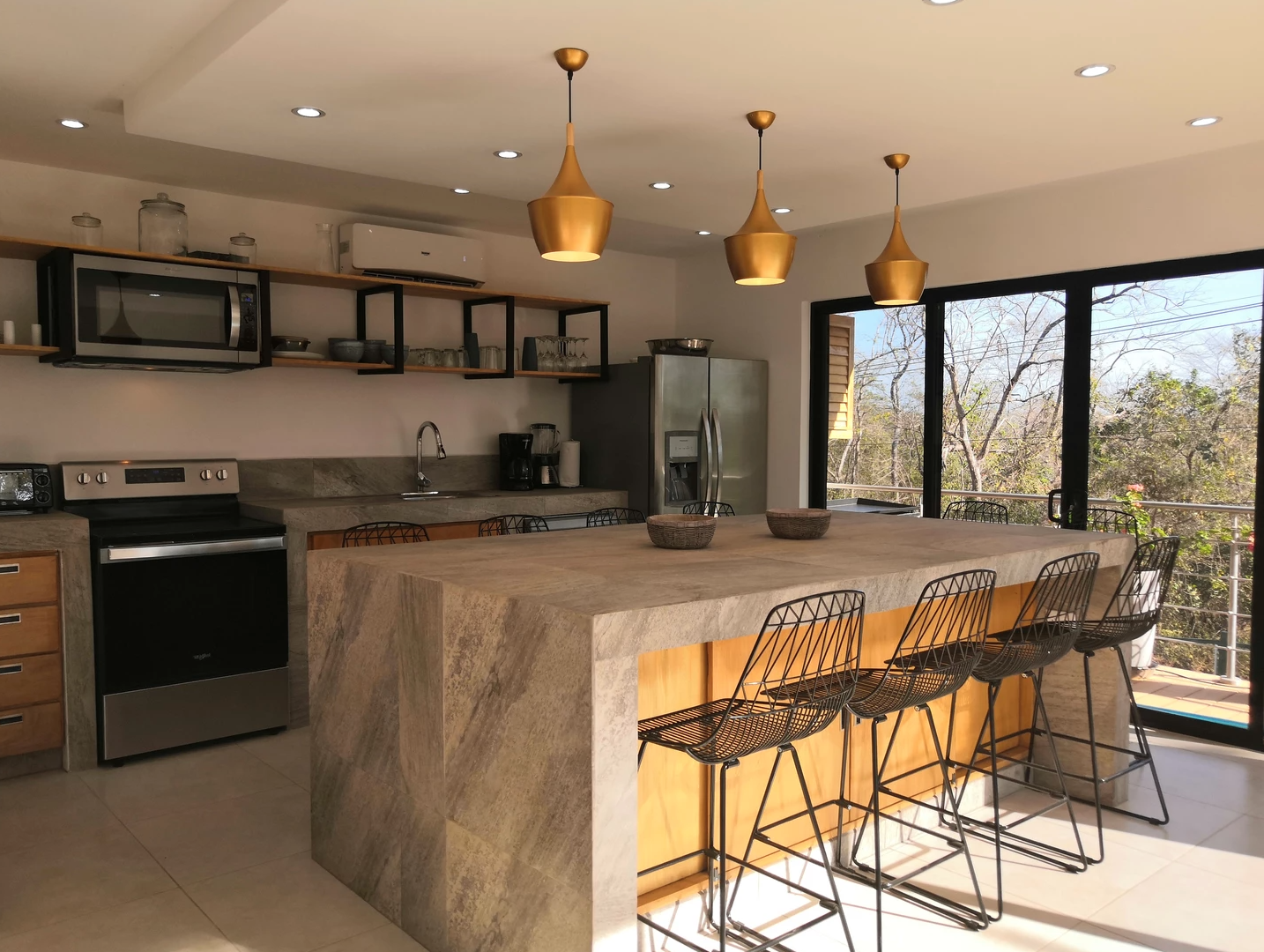 4 bed Single Family Homes For Sale in Tamarindo, Guanacaste - thumb 5