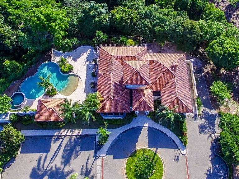 3 bed Single Family Homes For Sale in Playa Panama, Guanacaste - thumb 23