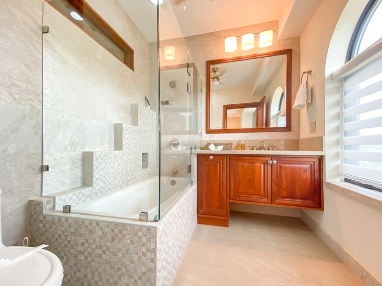 3 bed Single Family Homes For Sale in Playa Panama, Guanacaste - thumb 19