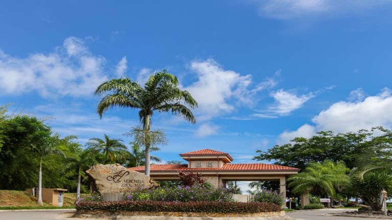 3 bed Single Family Homes For Sale in Playa Panama, Guanacaste - thumb 5