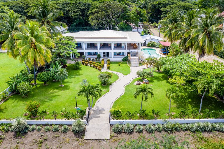 7 bed Single Family Homes For Sale in Playa Potrero, Guanacaste - thumb 12