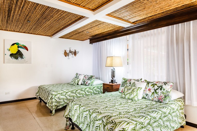 7 bed Single Family Homes For Sale in Playa Potrero, Guanacaste - thumb 6
