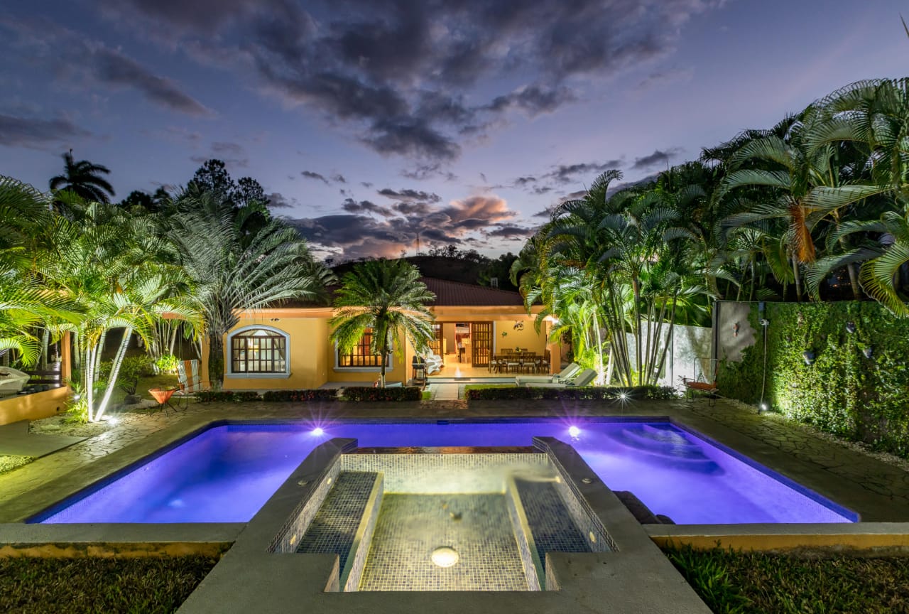 4 bed Single Family Homes For Sale in Atenas, Alajuela - thumb 24