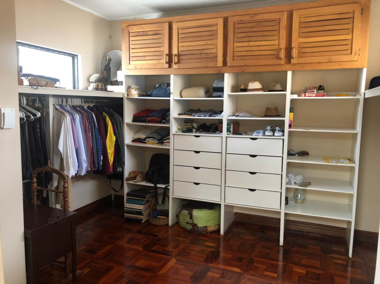 4 bed Single Family Homes For Sale in Curridabat, San Jose - thumb 3