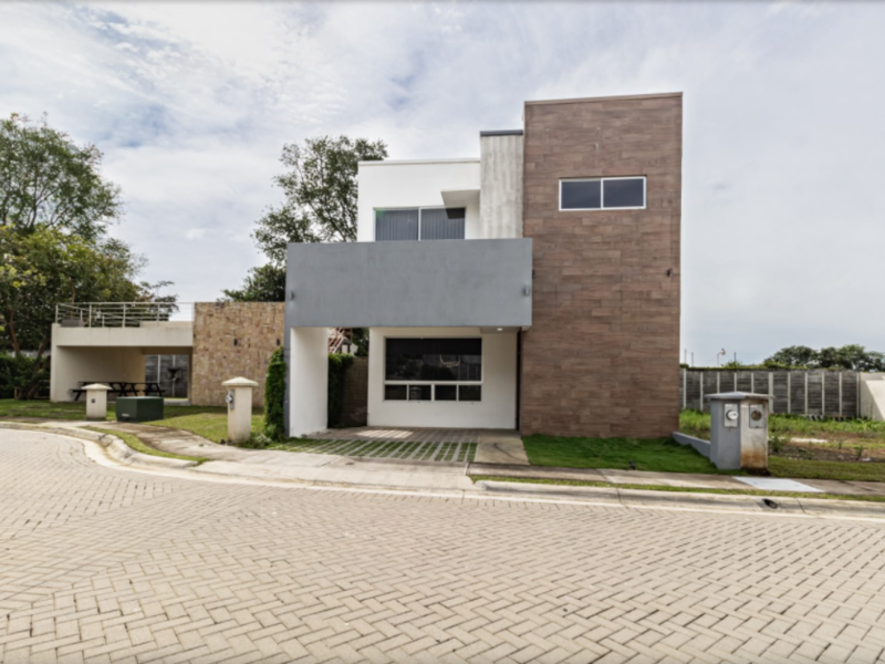 3 bed Single Family Homes For Sale in San Isidro, Alajuela - 1