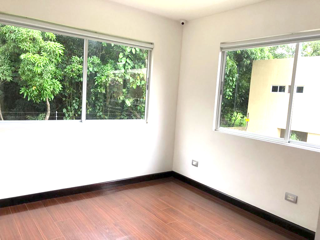 3 bed Single Family Homes For Sale in Santa Ana, San Jose - thumb 12