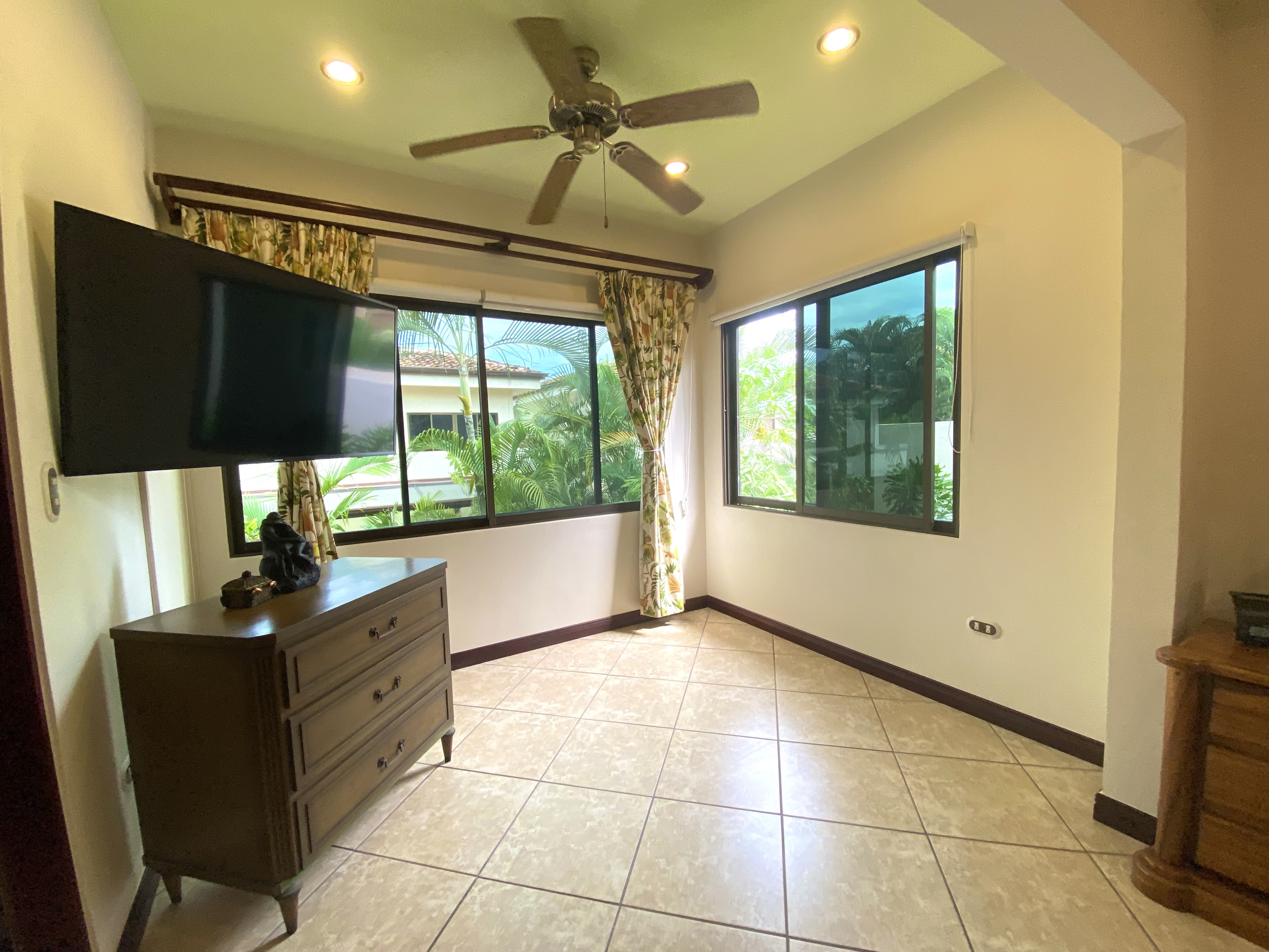 3 bed Single Family Homes For Sale in Jaco, Puntarenas - thumb 13