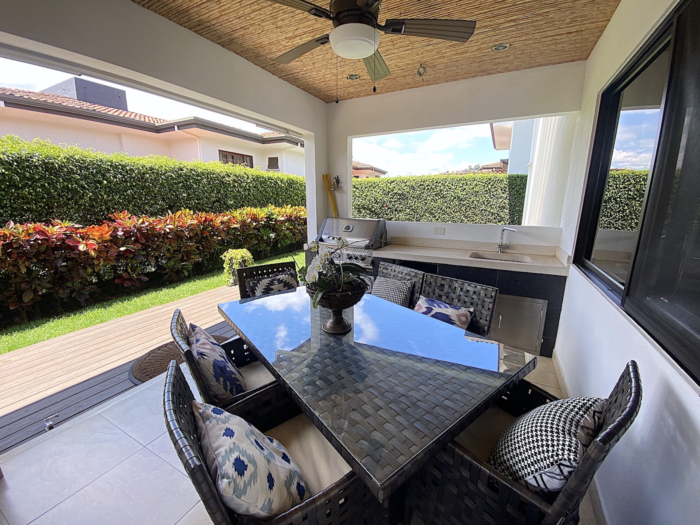 3 bed Single Family Homes For Sale in Santa Ana, San Jose - thumb 11