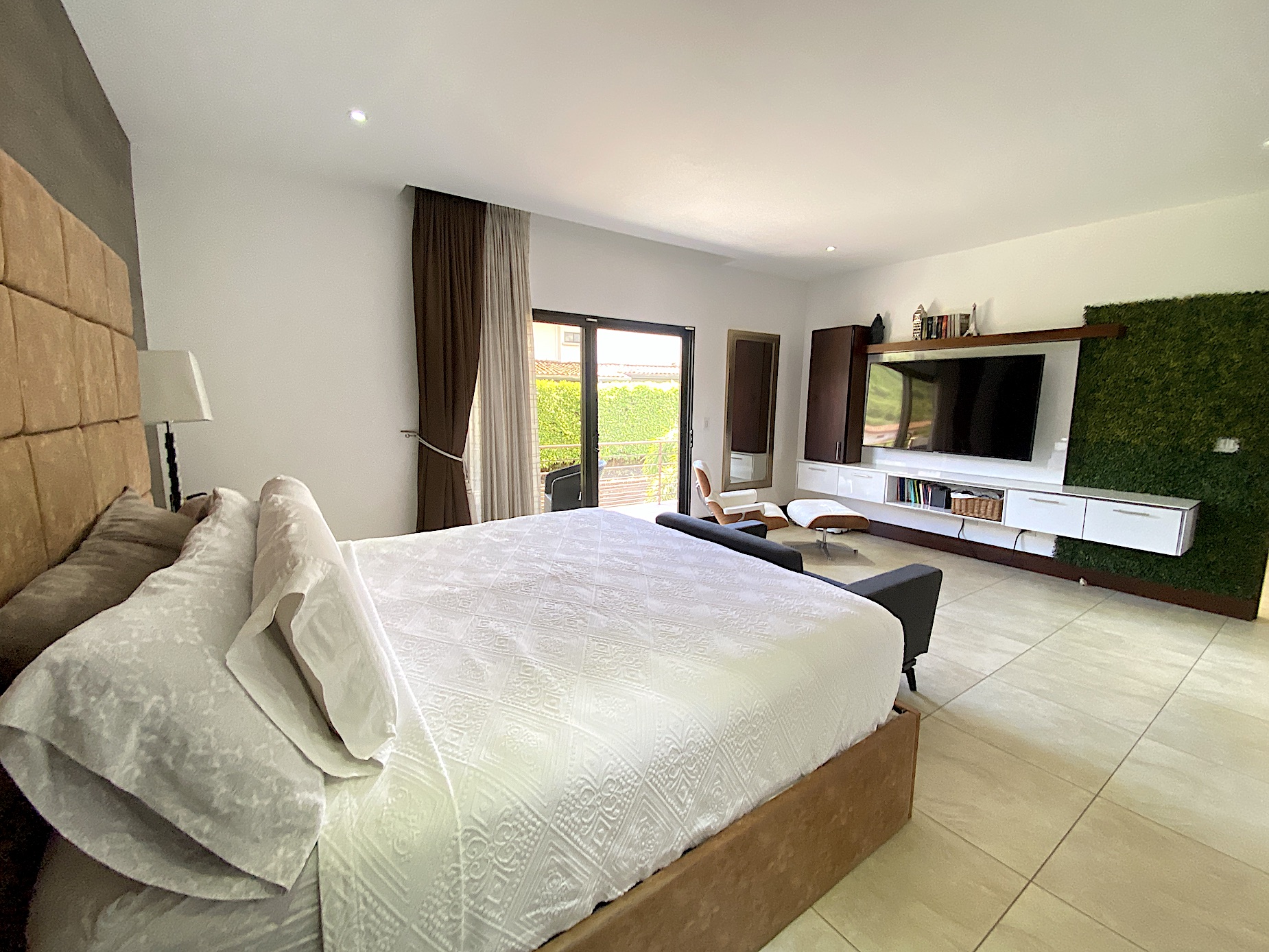 3 bed Single Family Homes For Sale in Santa Ana, San Jose - thumb 19