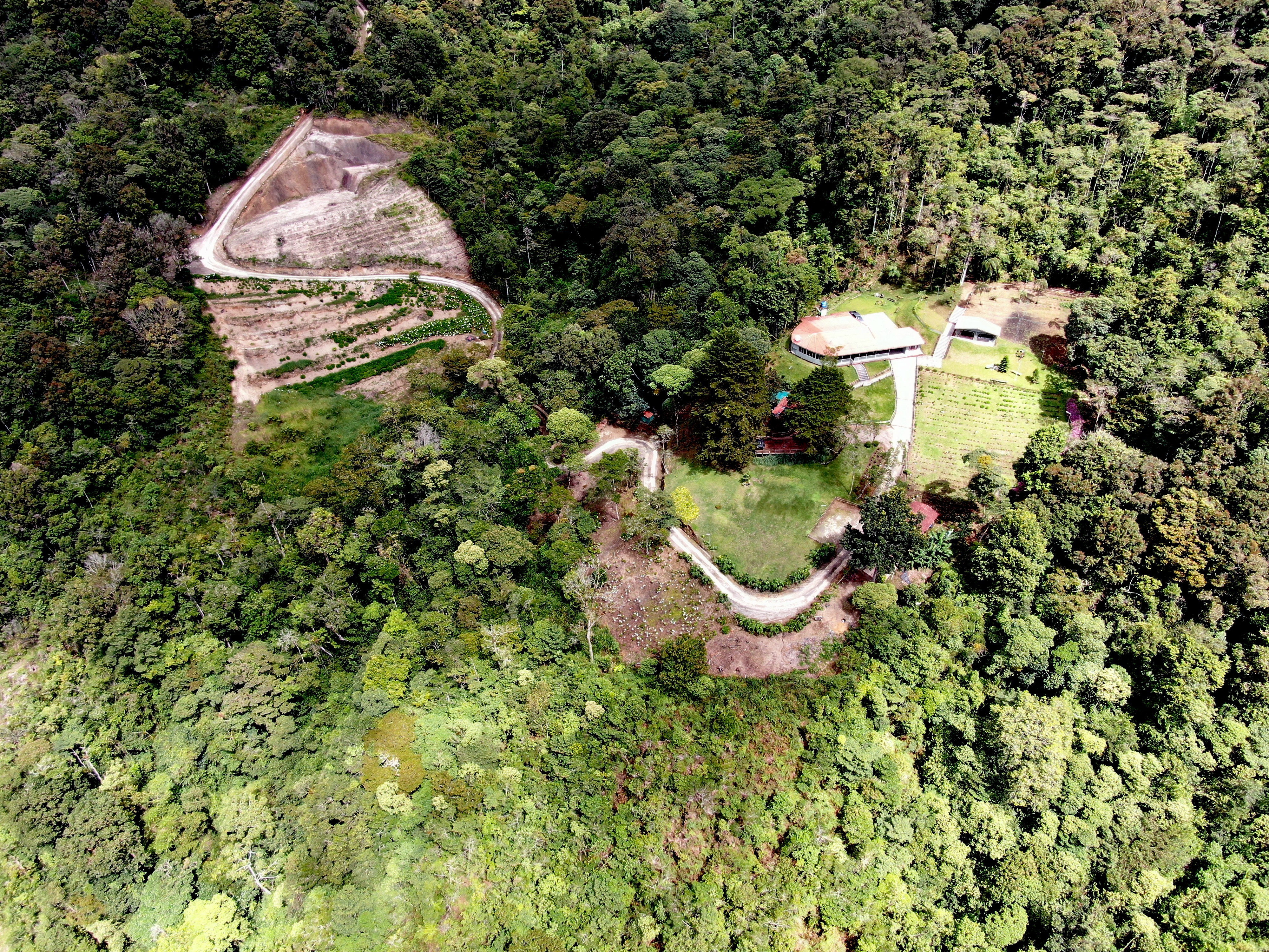 5 bed Single Family Homes For Sale in Aguacaliente, Cartago - thumb 4