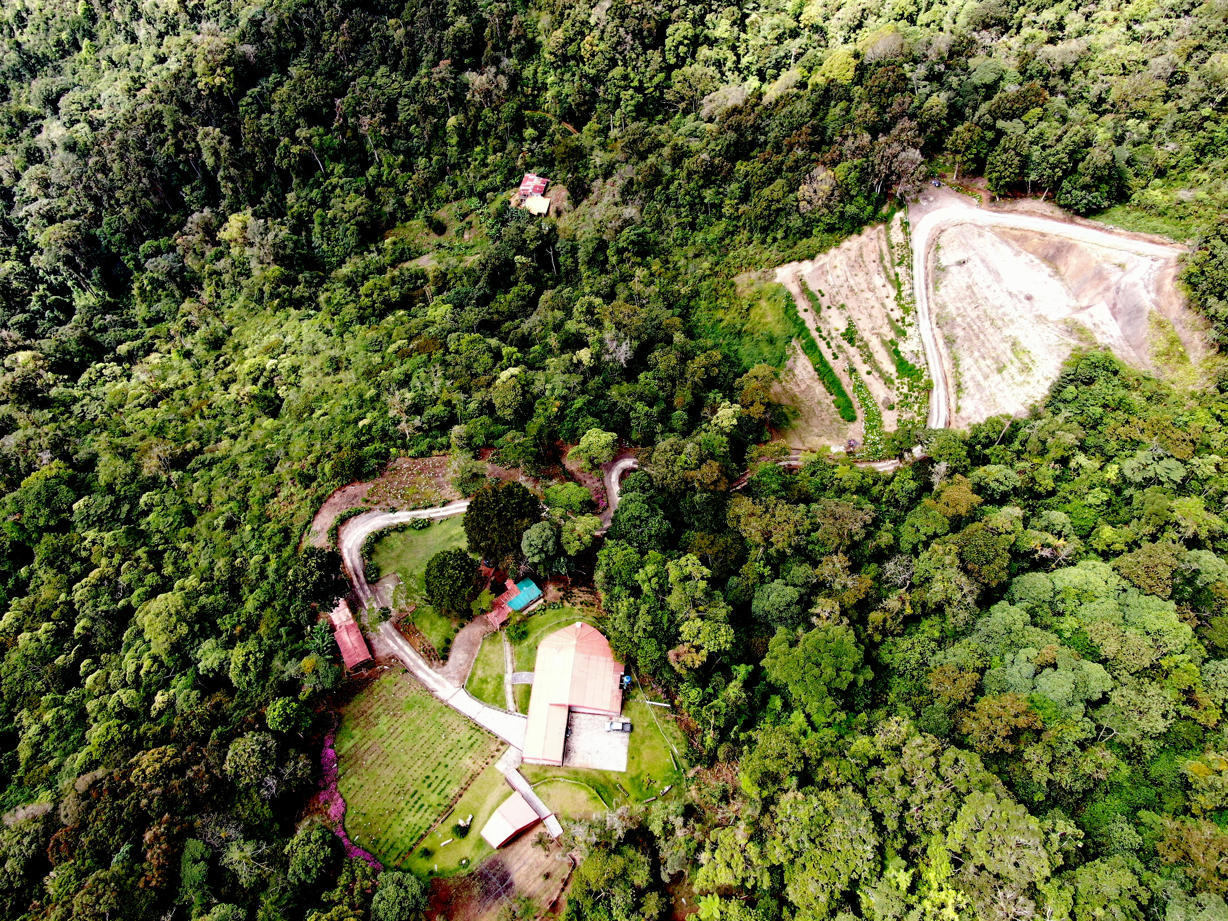 5 bed Single Family Homes For Sale in Aguacaliente, Cartago - thumb 3