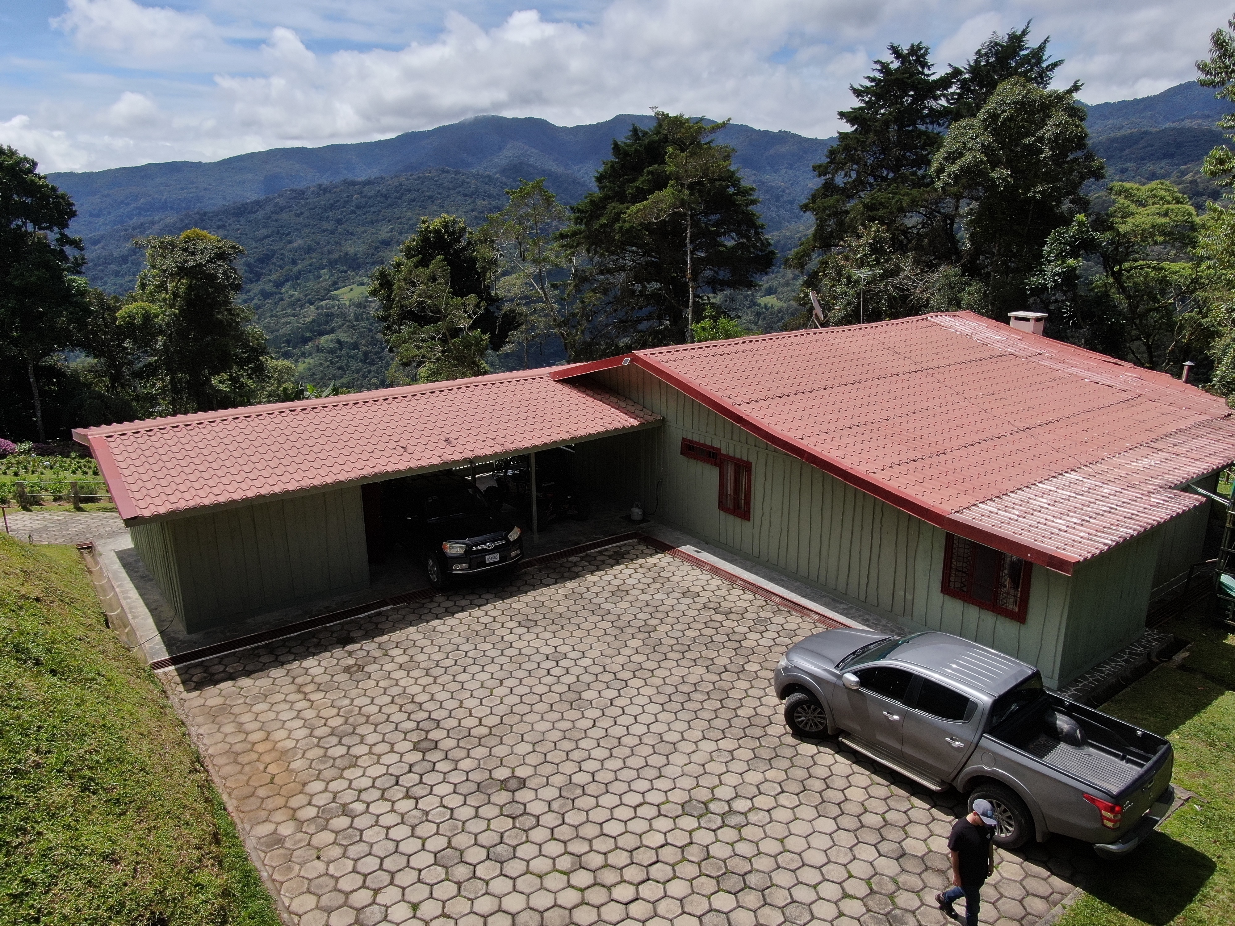 5 bed Single Family Homes For Sale in Aguacaliente, Cartago - thumb 11