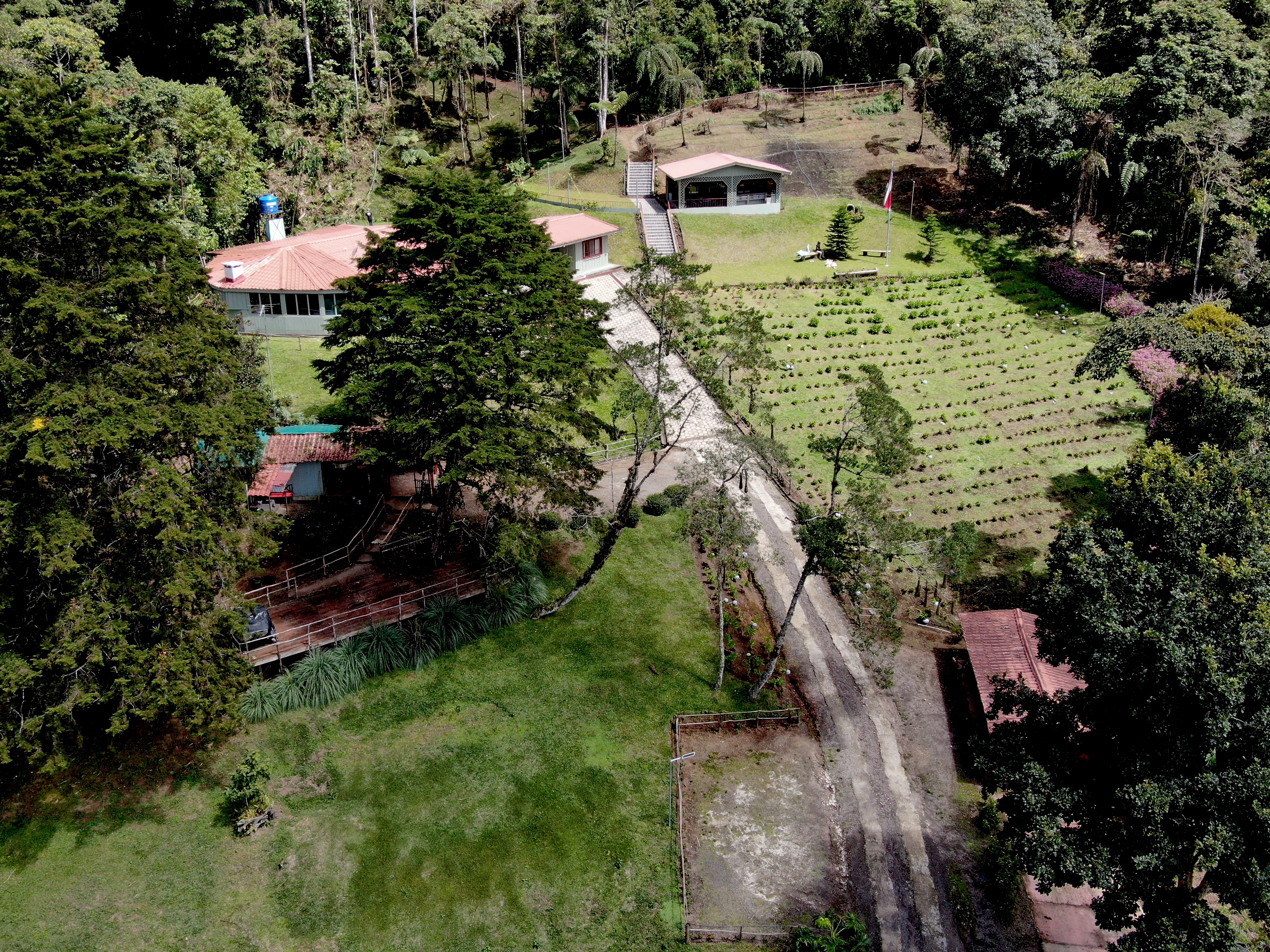 5 bed Single Family Homes For Sale in Aguacaliente, Cartago - thumb 9