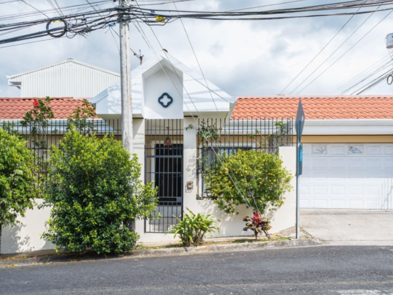 3 bed Single Family Homes For Sale in San Diego, Cartago - 1