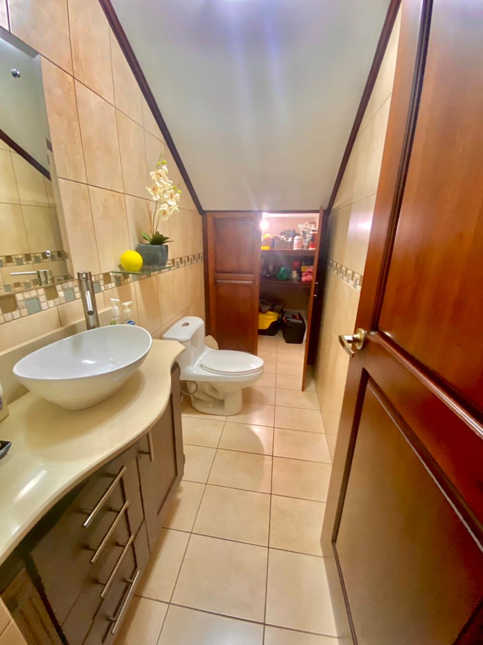 4 bed Single Family Homes For Sale in Heredia, Heredia - thumb 4