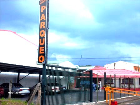 4 bed Commercial For Rent in Curridabat, San Jose - thumb 10