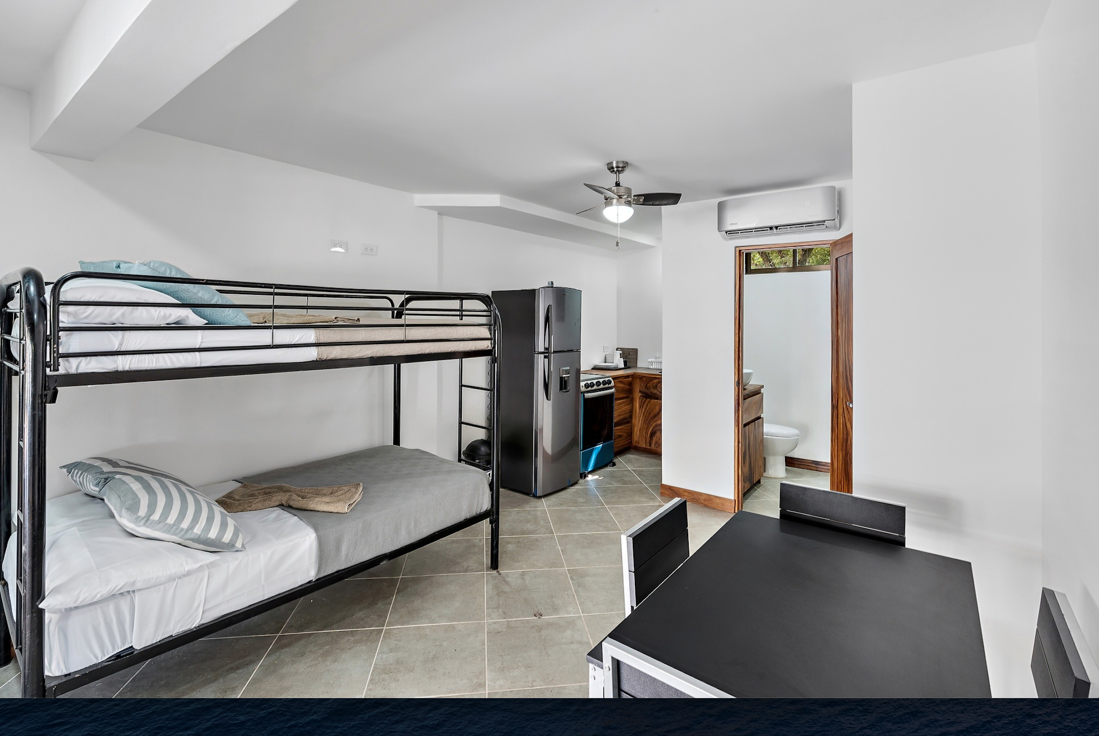 12 bed Commercial For Sale in Tamarindo, Guanacaste - thumb 9