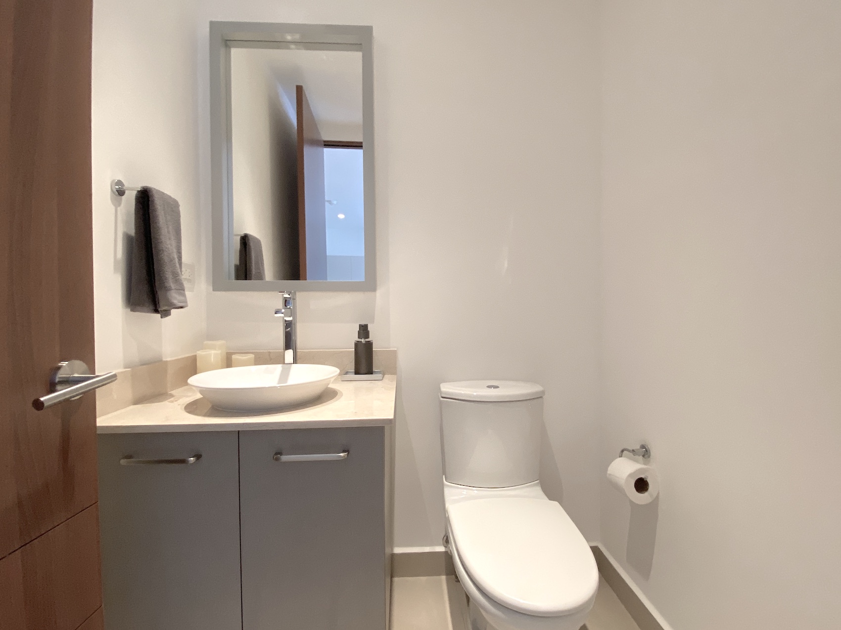 2 bed Apartment For Sale in Escazu, San Jose - thumb 7