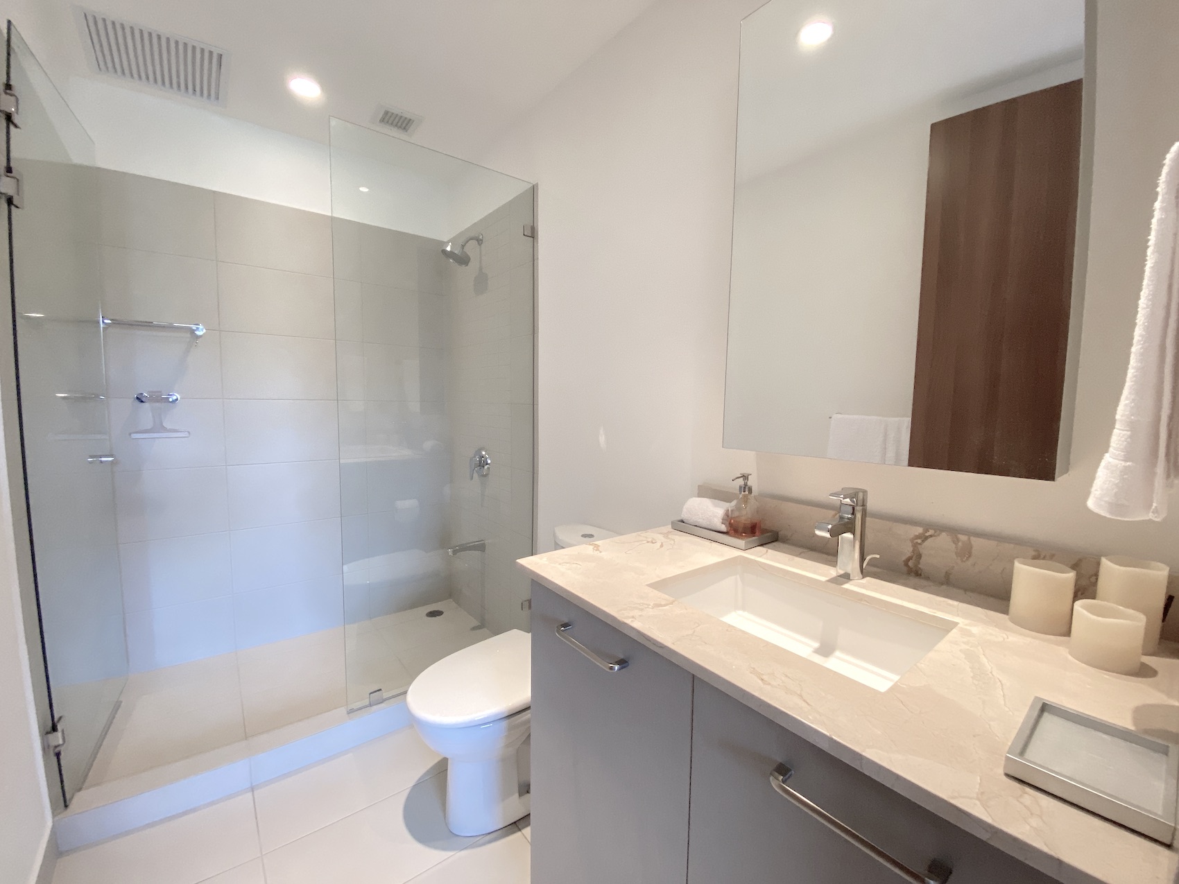 2 bed Apartment For Sale in Escazu, San Jose - thumb 15
