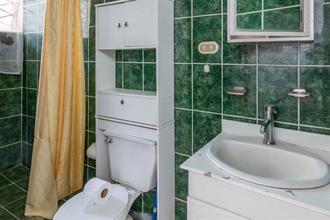 4 bed Single Family Homes For Sale in Playas Del Coco, Guanacaste - thumb 21