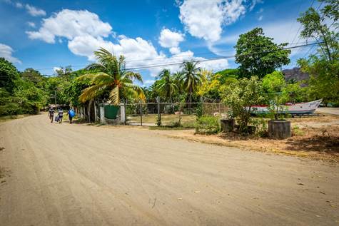 4 bed Single Family Homes For Sale in Playas Del Coco, Guanacaste - thumb 3
