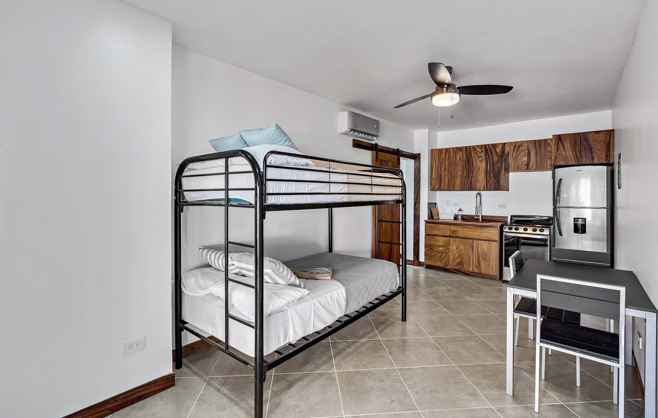 12 bed Hotel / Leisure For Sale in Tamarindo, Guanacaste - thumb 20