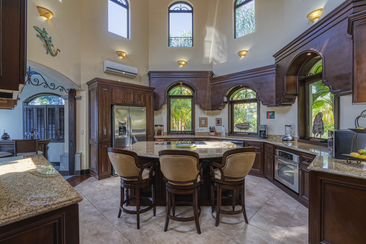 4 bed Single Family Homes For Rent in Dominical, Puntarenas - thumb 18