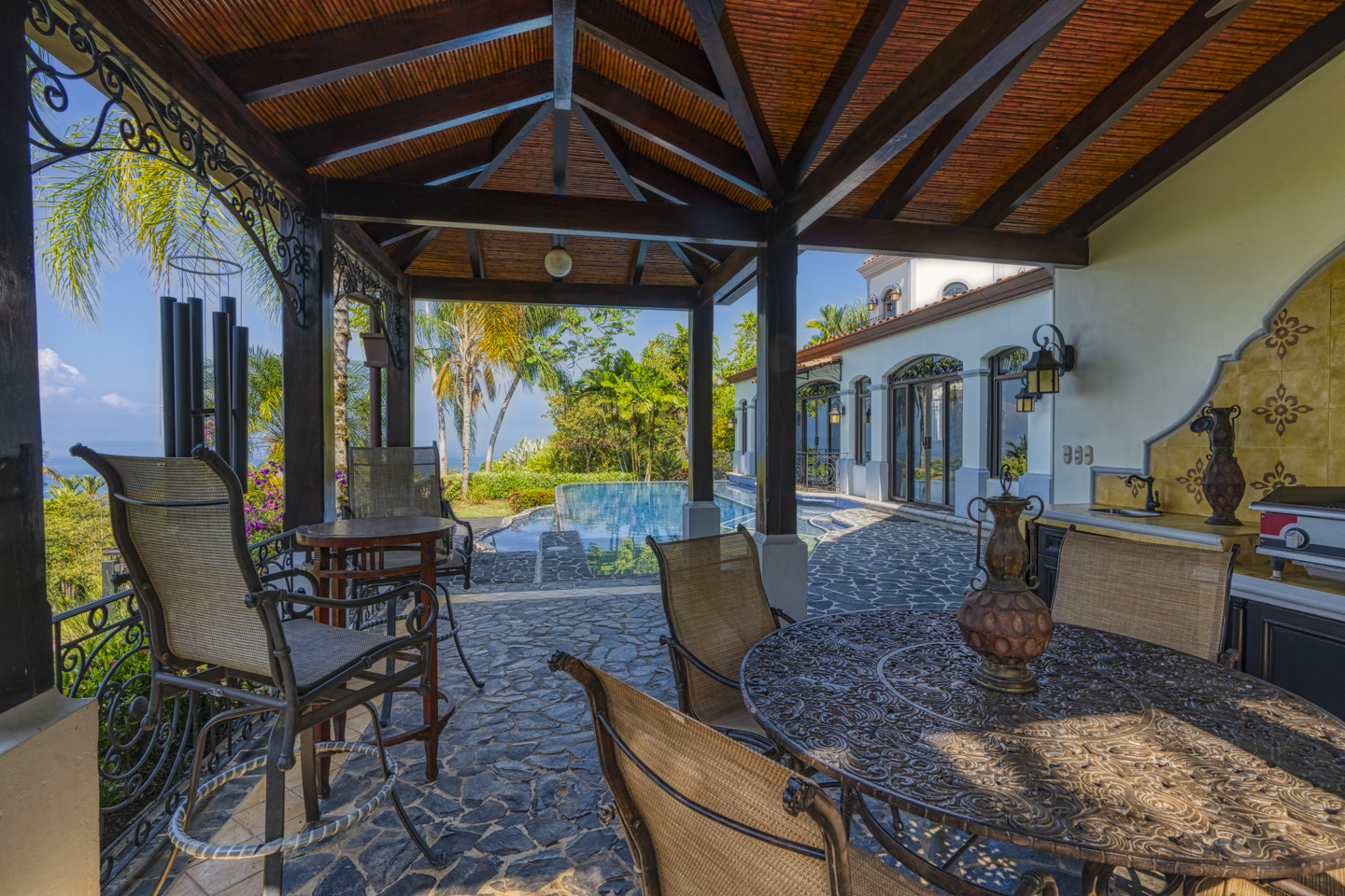 4 bed Single Family Homes For Rent in Dominical, Puntarenas - thumb 5