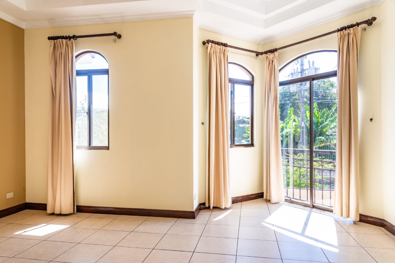 3 bed Condo For Sale in Heredia, Heredia - thumb 4