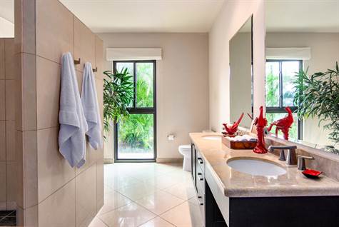 7 bed Single Family Homes For Sale in Playas Del Coco, Guanacaste - thumb 18