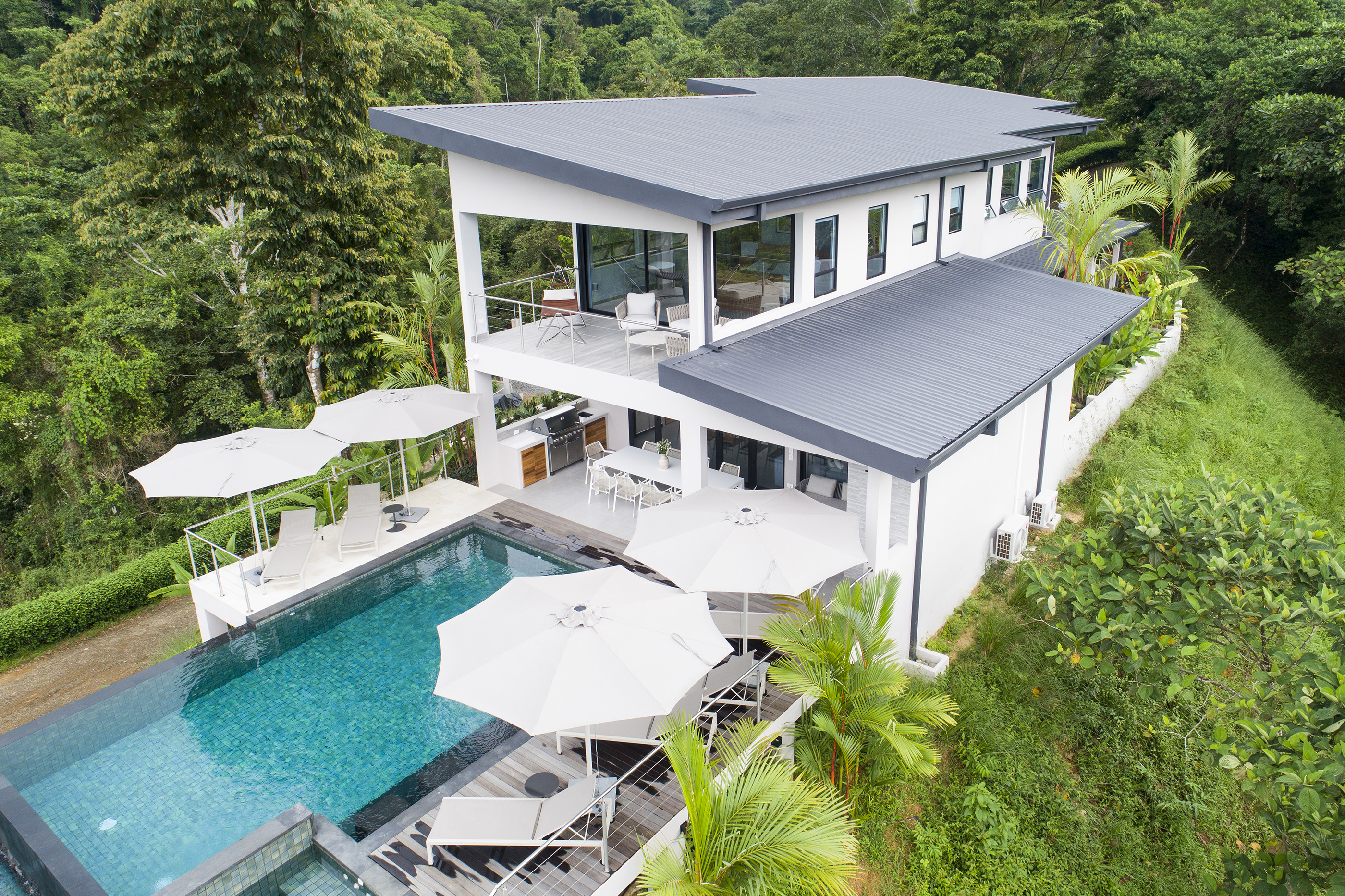 4 bed Single Family Homes For Rent in Dominical, Puntarenas - thumb 2