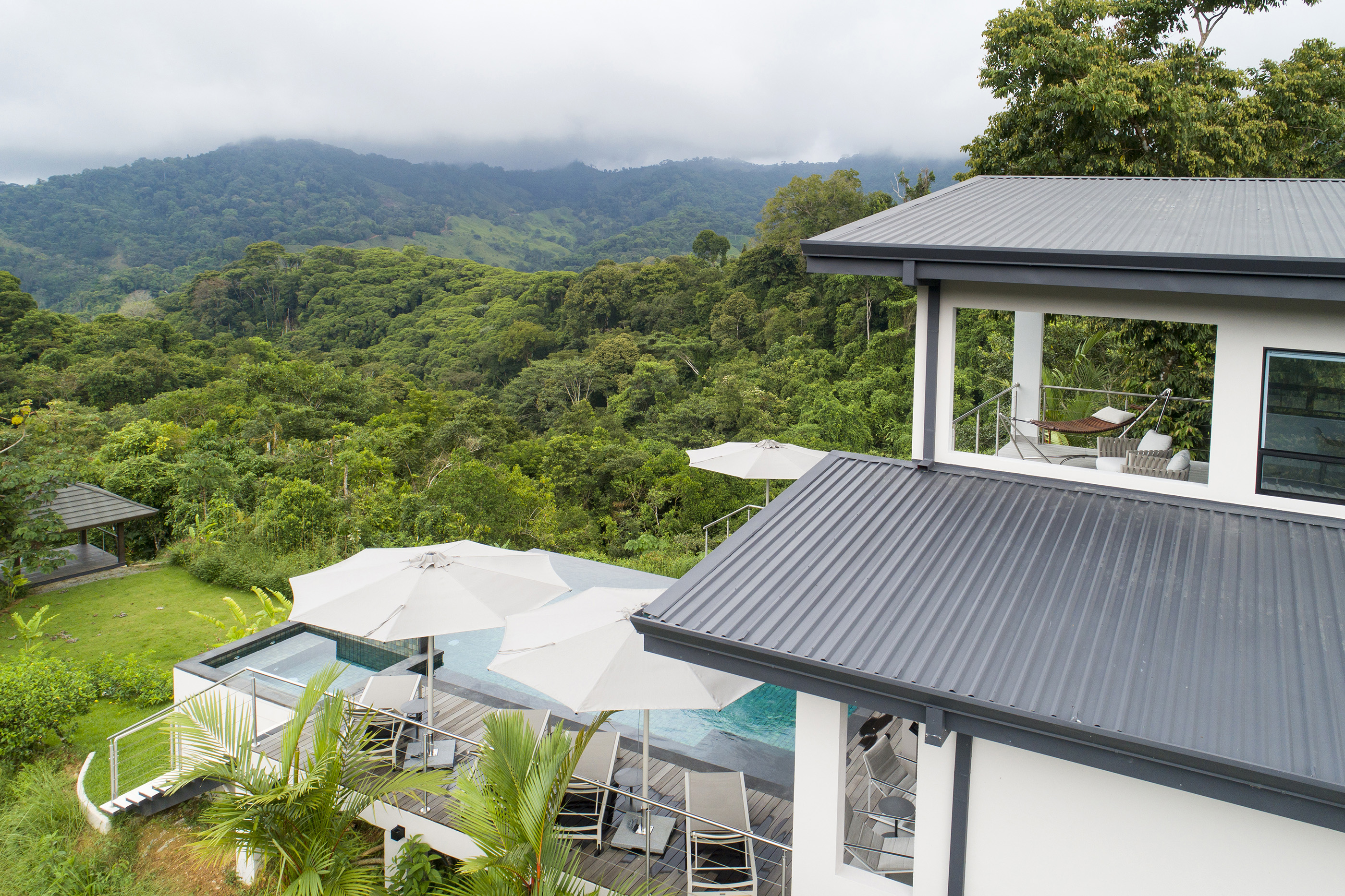 4 bed Single Family Homes For Rent in Dominical, Puntarenas - thumb 1