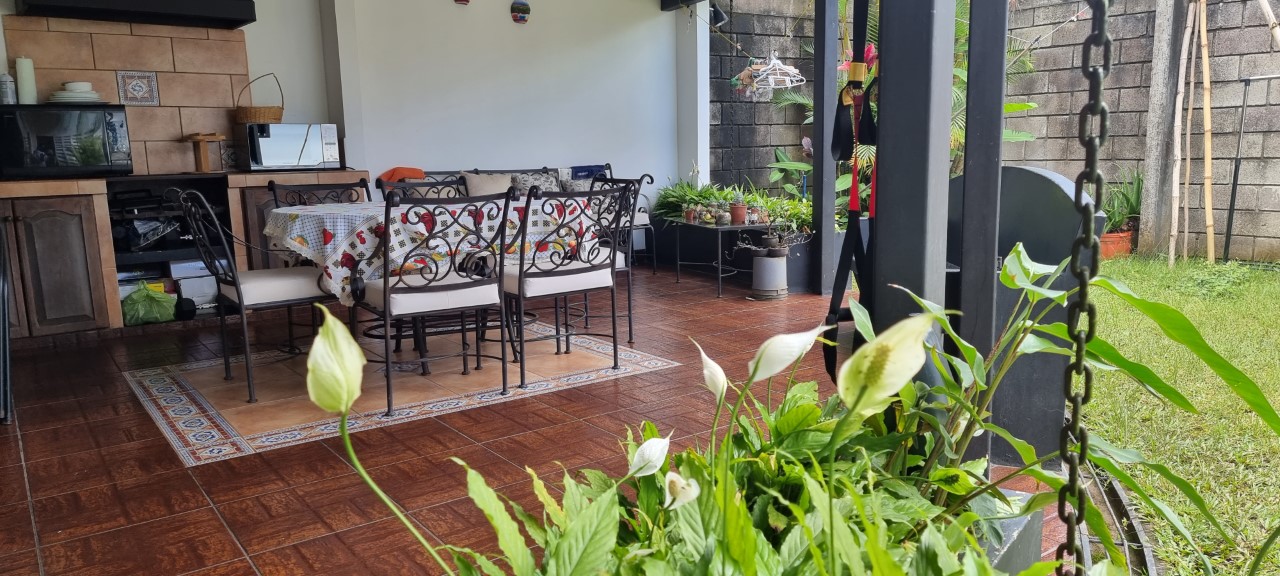 5 bed Single Family Homes For Sale in Curridabat, San Jose - thumb 6