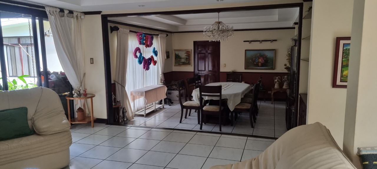 5 bed Single Family Homes For Sale in Curridabat, San Jose - thumb 9