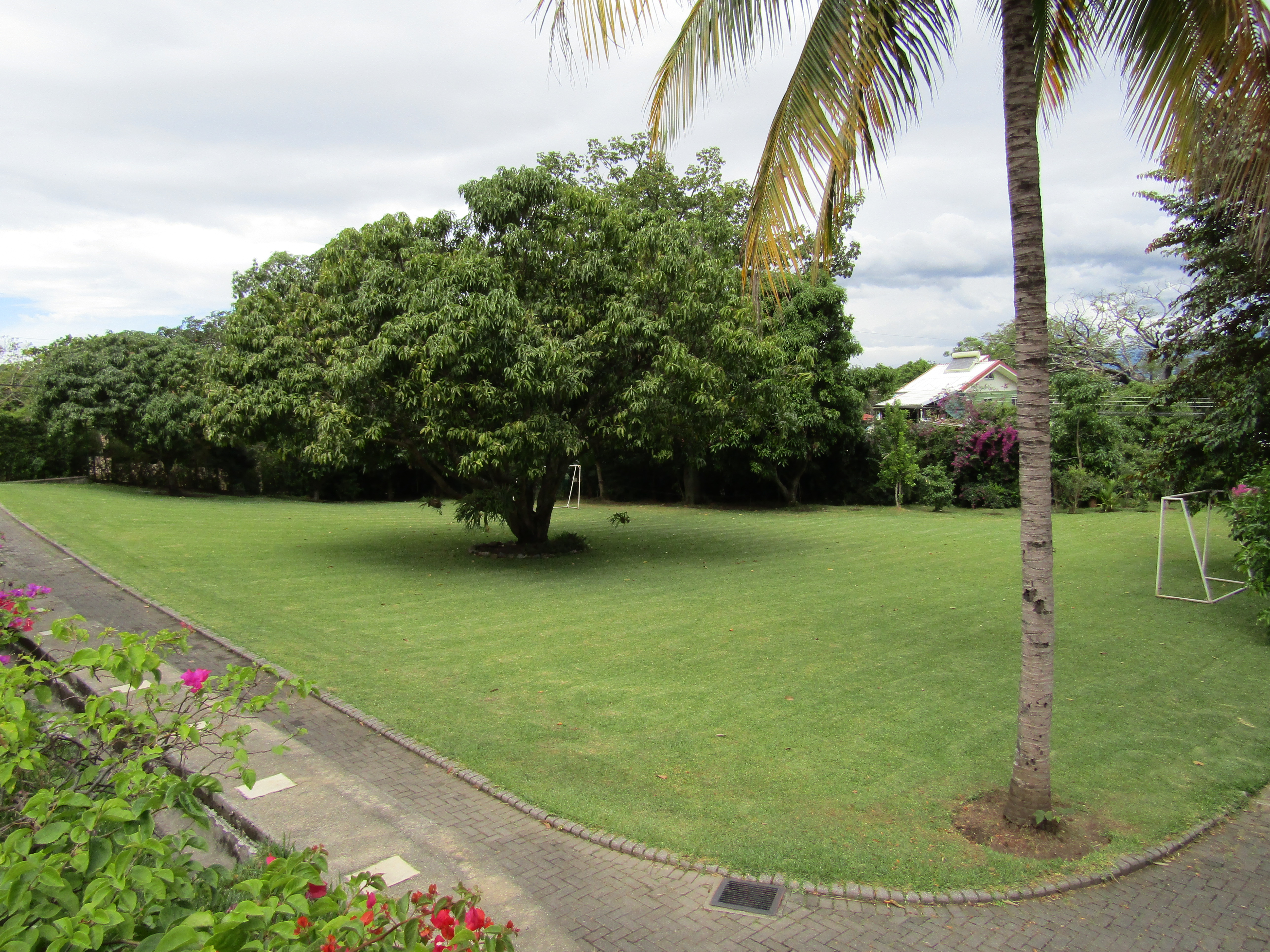 5 bed Single Family Homes For Sale in Santa Ana, San Jose - thumb 6