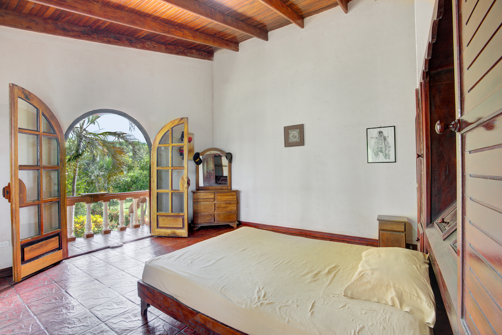 6 bed Single Family Homes For Sale in Junquillal, Guanacaste - thumb 5