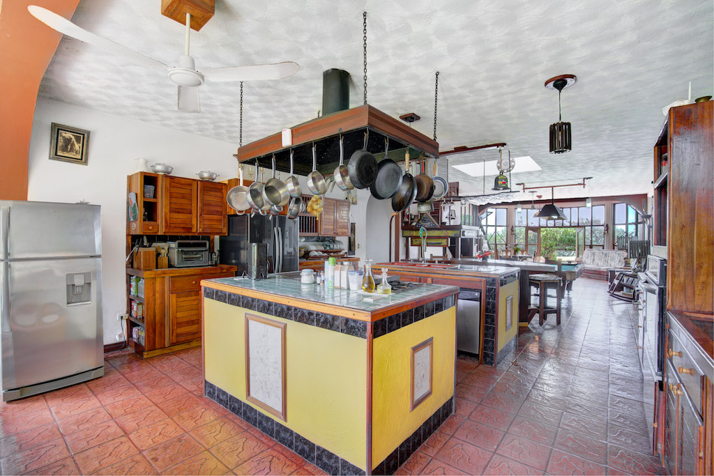 6 bed Single Family Homes For Sale in Junquillal, Guanacaste - thumb 25