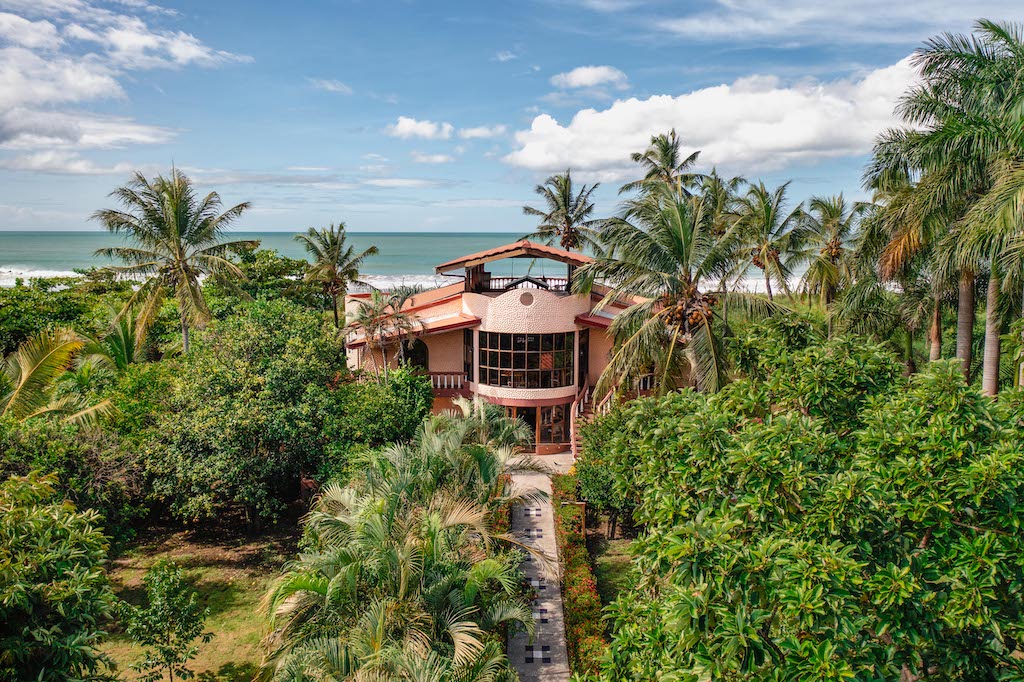 6 bed Single Family Homes For Sale in Junquillal, Guanacaste - thumb 1