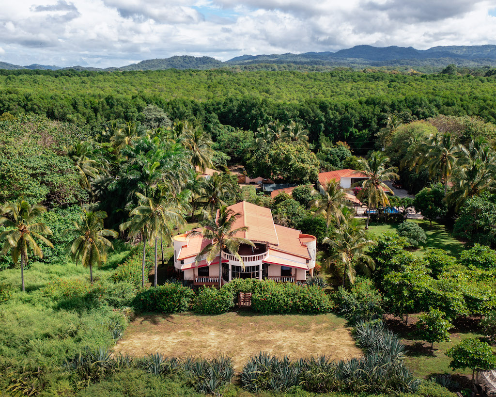 6 bed Single Family Homes For Sale in Junquillal, Guanacaste - thumb 13