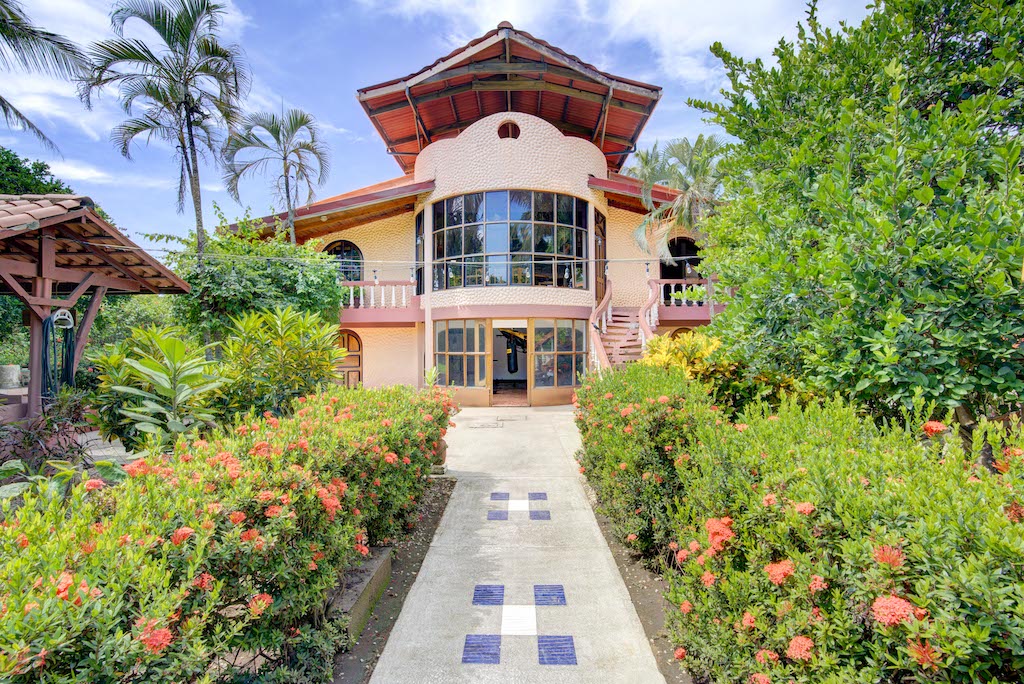 6 bed Single Family Homes For Sale in Junquillal, Guanacaste - thumb 23