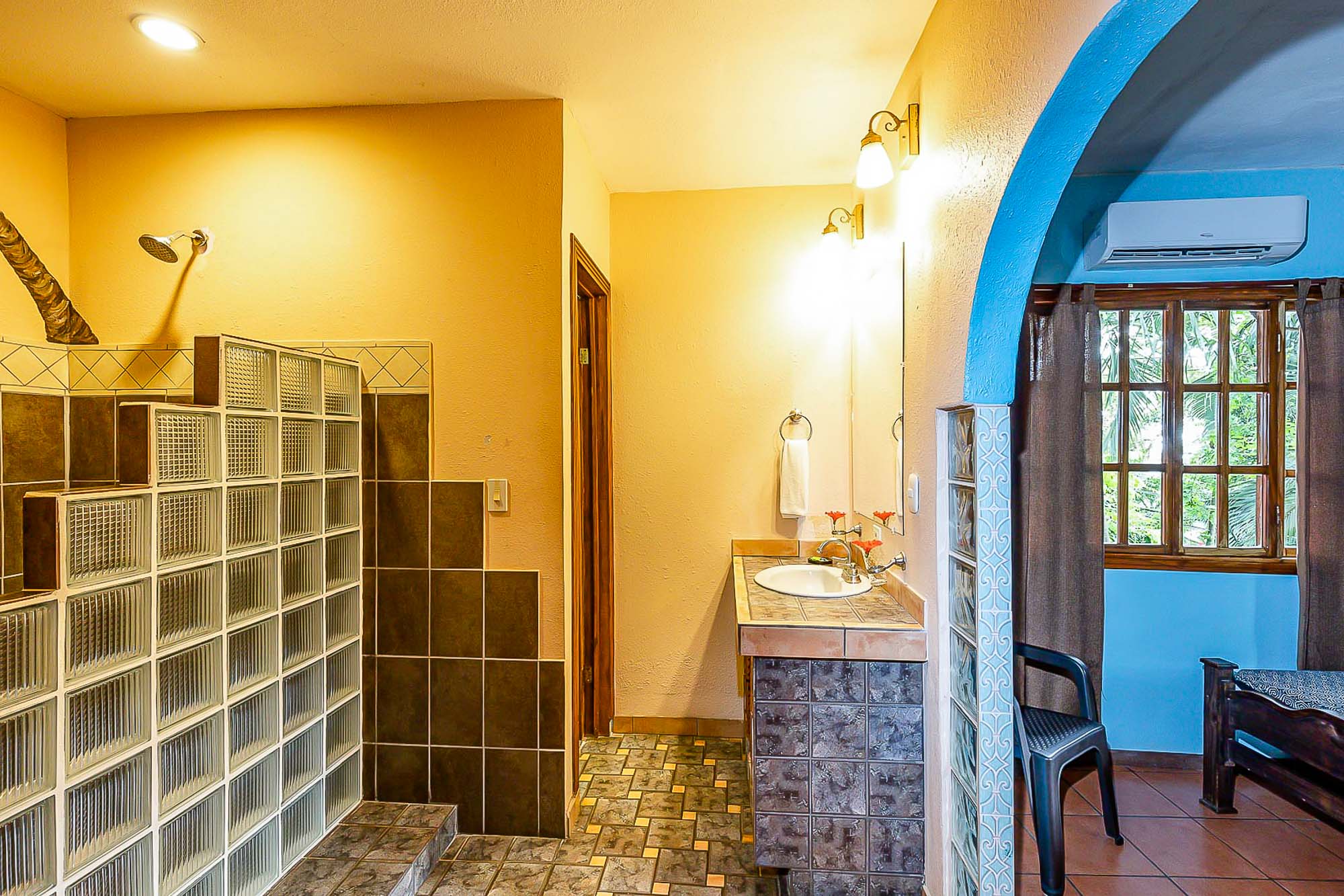 14 bed Hotel / Leisure For Sale in Quepos, Puntarenas - thumb 16