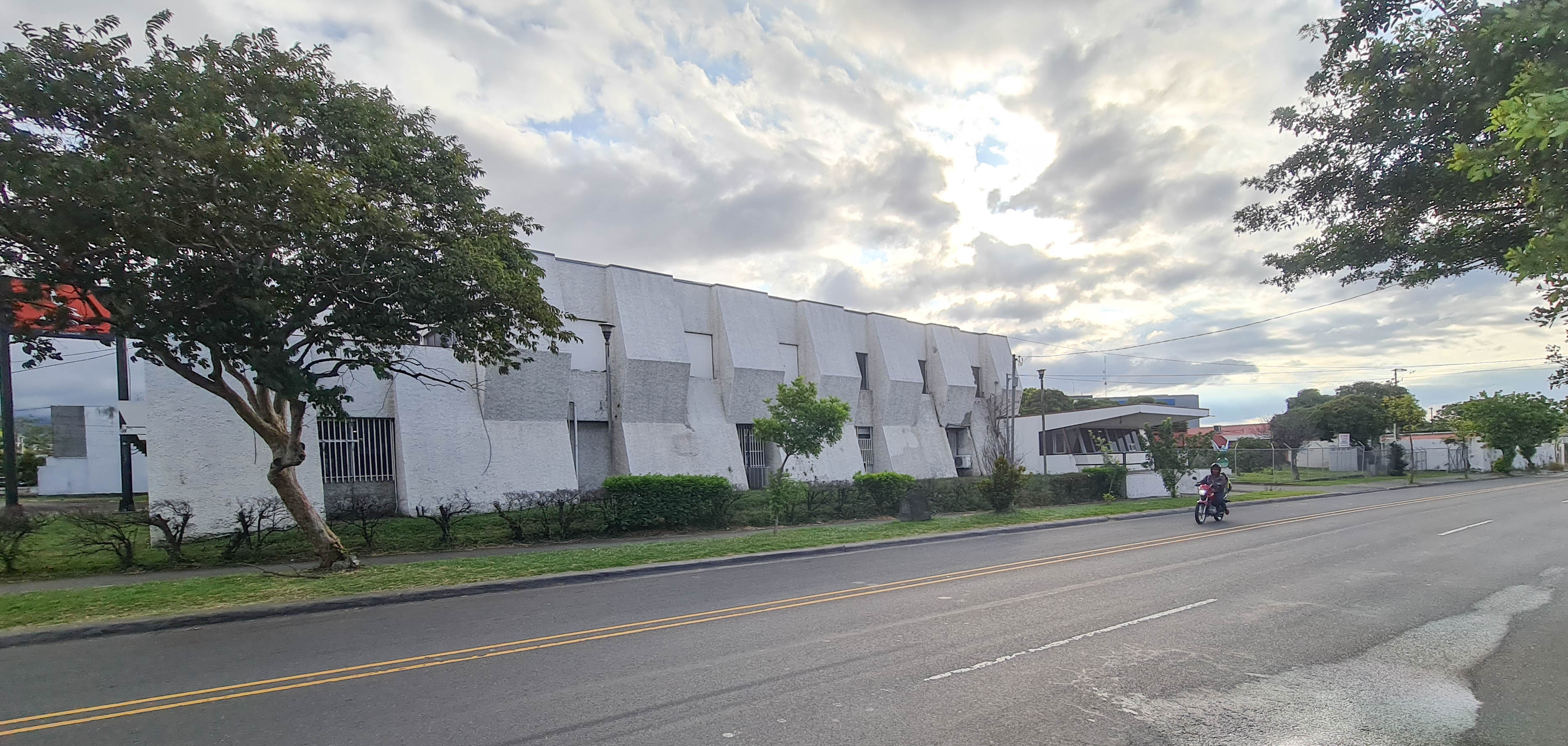 20 bed Commercial For Sale in La Uruca, San Jose - thumb 4