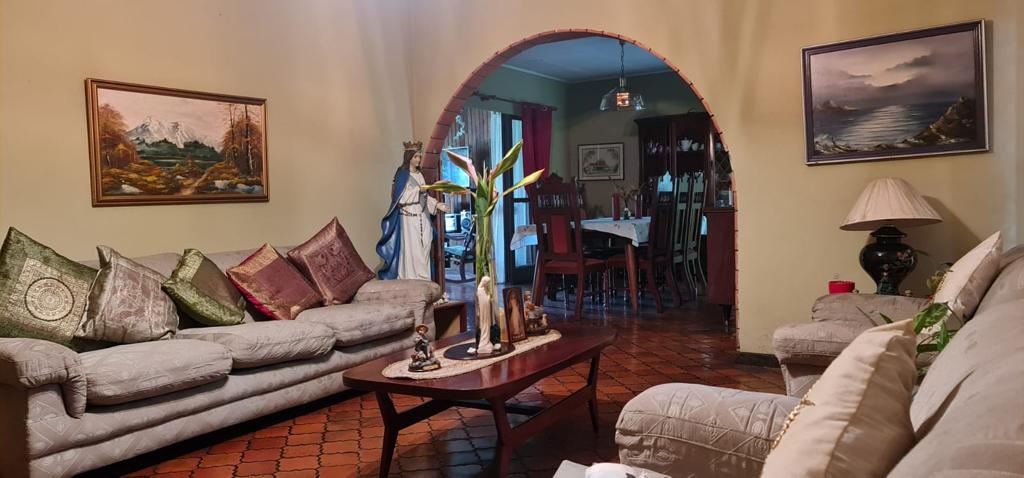 3 bed Single Family Homes For Sale in Sabana Sur, San Jose - thumb 2