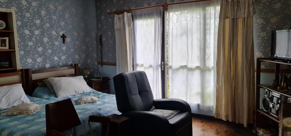 3 bed Single Family Homes For Sale in Sabana Sur, San Jose - thumb 5